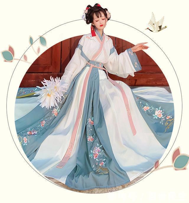 汉服中的“破裙”是什么是破了的裙子吗看完才知道是我想错了