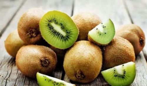 維生素c|人到中年想長壽,要多吃3種食物,能夠軟化血管,延緩衰老