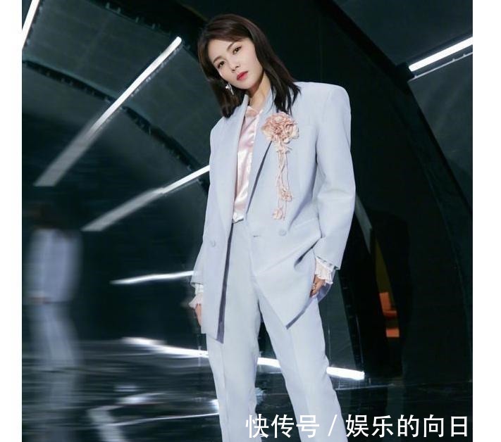 李治廷|《是女演员》导师拖后腿，刘涛背锅泪洒现场，老演员水平就这