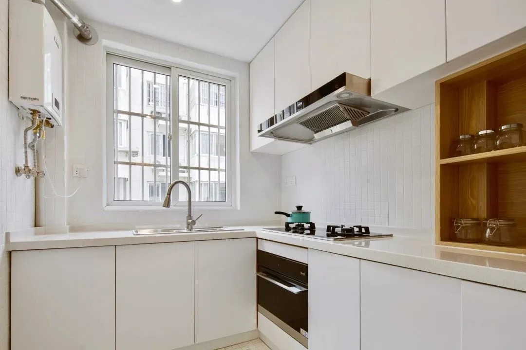 电动床|60㎡简约风小户型,客厅藏张床打开秒变3居室,太机智了!