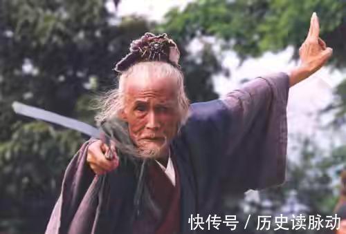 莫大先生@真正的笑傲江湖?衡山派掌门莫大先生云雾十三变,他的武功有多高