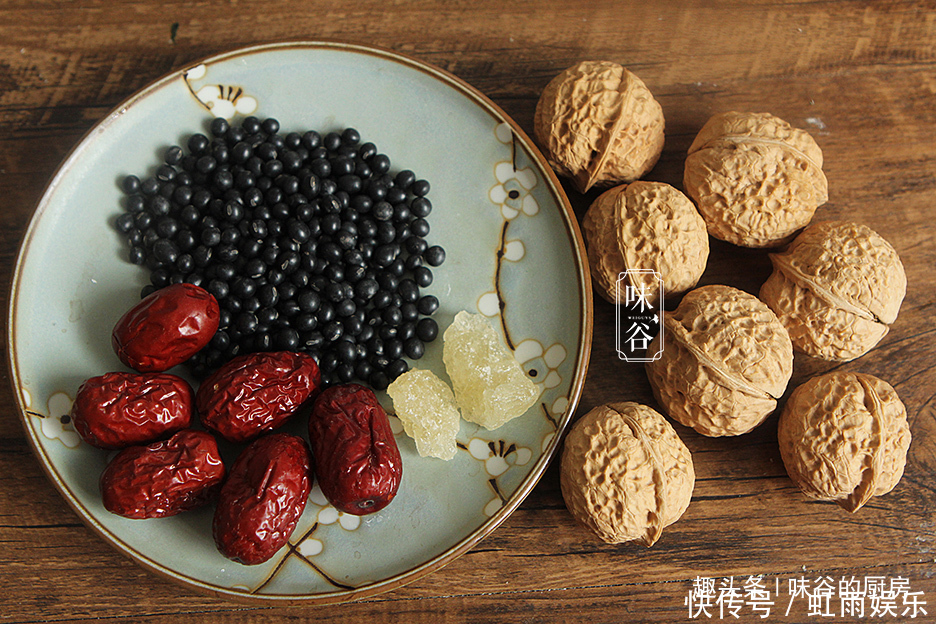 春天,这3样食材一起打成浆,每天一杯,营养好吸收,滋补不衰老