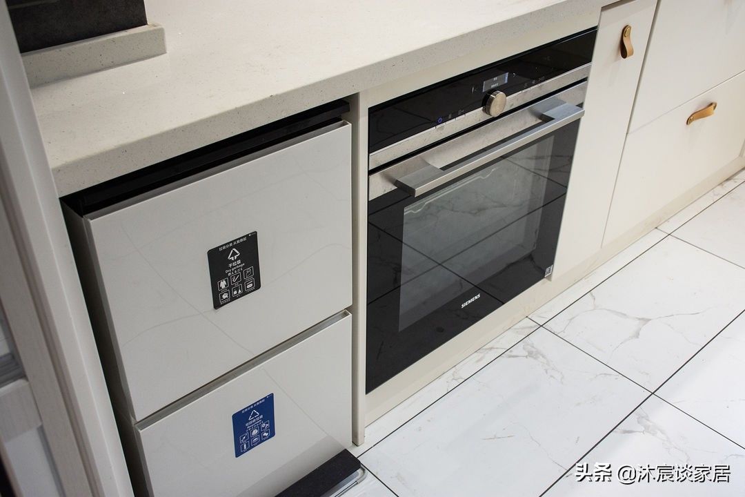 装修|她家改造实在太牛了,光玄关就让人服气,的确是小户型装修的样本