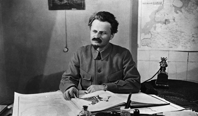 留下|1924年列宁逝世，留下巨大的权力真空，为何最后胜出的是斯大林