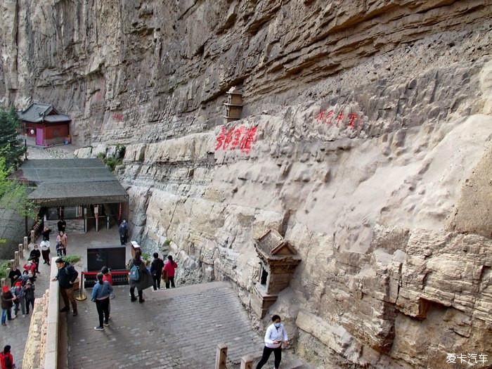  胜景|恒山胜景悬空寺，依托岩石很壮观