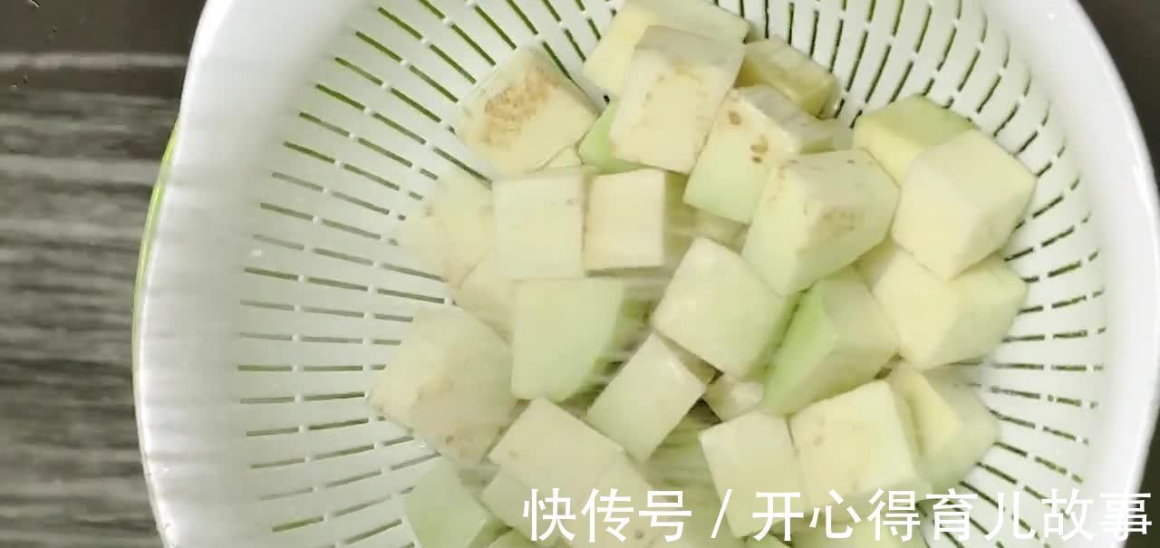 拿肉都不换的红烧茄子，香辣酸甜鲜香味美，备受大家推崇的味型！