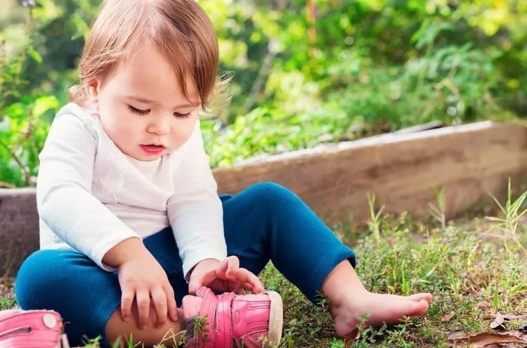 身高|孩子身上出现3个变化,说明可能要停止长高了,对照你家娃看看