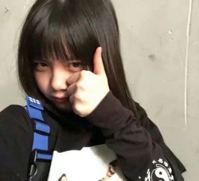 坐姿|女生若常有这“3种坐姿”,八成会越来越胖,当心异性缘会变差