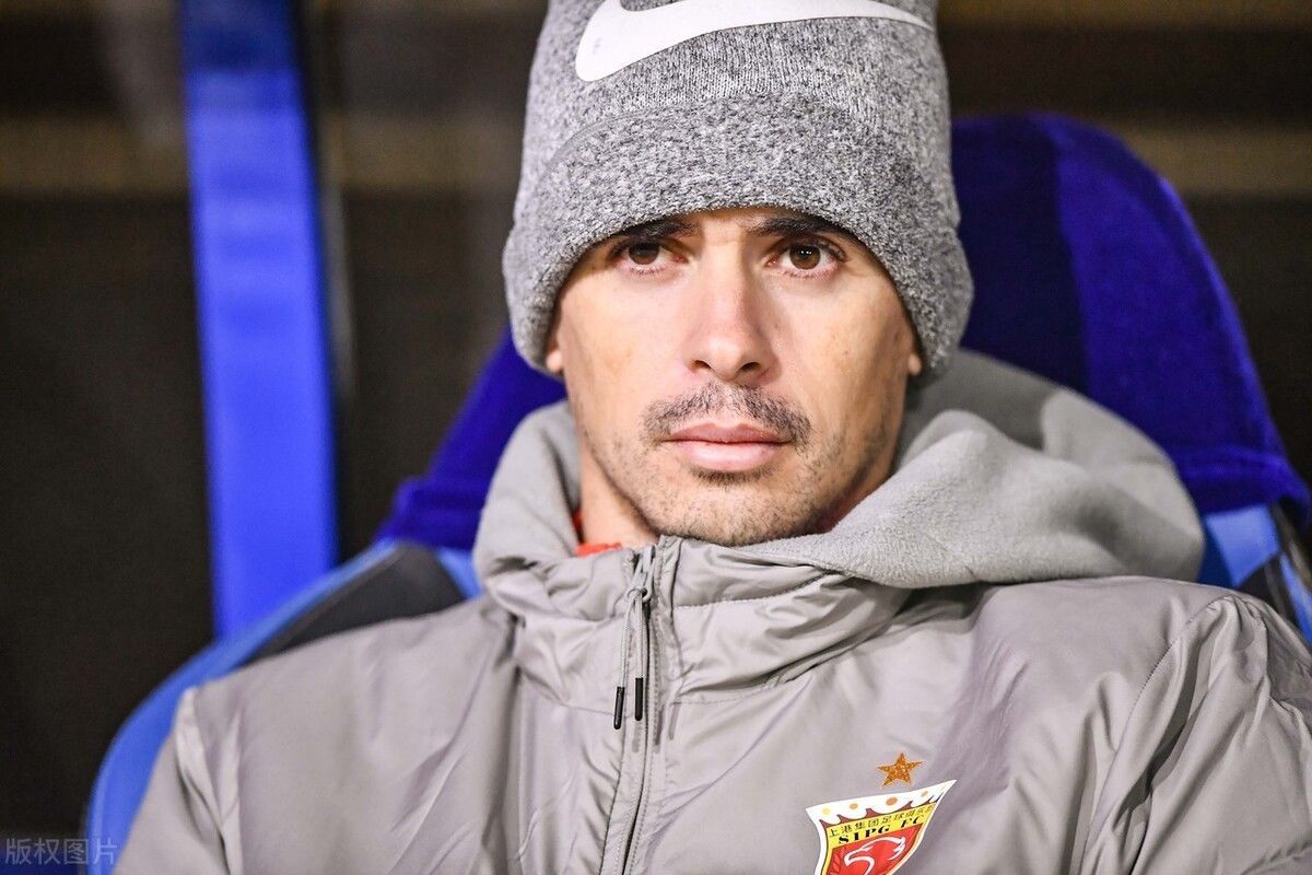 奥斯卡佩莱|热议!英媒评中超5大外援“为钱自毁前程”,奥斯卡佩莱位列其中