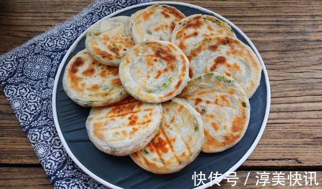 自从学会这饼做法,我家1周1袋面,三天两头做一次,外酥里嫩太香
