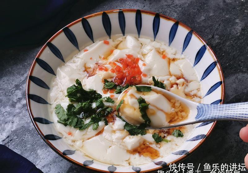 早餐|自制豆腐脑,简单零失败,清淡不腻口,早餐喝一碗暖暖的舒服