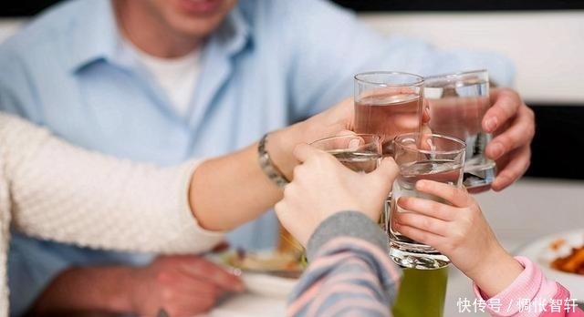 超市|超市6元一瓶的白酒是什么酒这种酒能喝吗