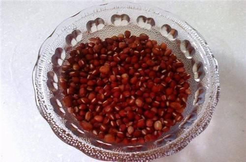 红豆|长期失眠,精神差?常喝它,一躺床就睡到天亮,无梦白天精神