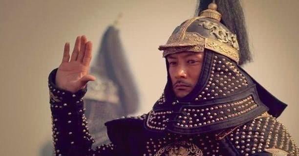 蚂蚁|大军刚扎好营寨,将军看到一群蚂蚁,马上下令让全军撤离,违令者斩!