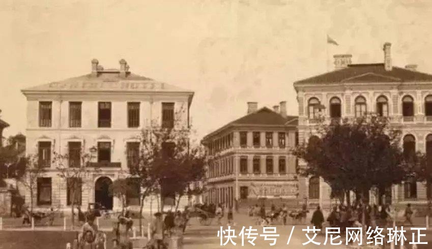 黄浦江|1880年上海沿街建筑老照片，外白渡桥与远眺苏州河口和外滩