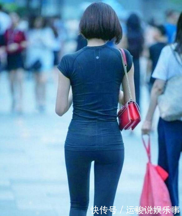 搭配 打底裤的搭配非凡的时髦感让你出街魅力吸睛,稳重有气质