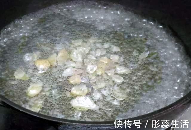 冬天，正大量上市的水果，我遇到从不手软，一煮一晒，随取随吃