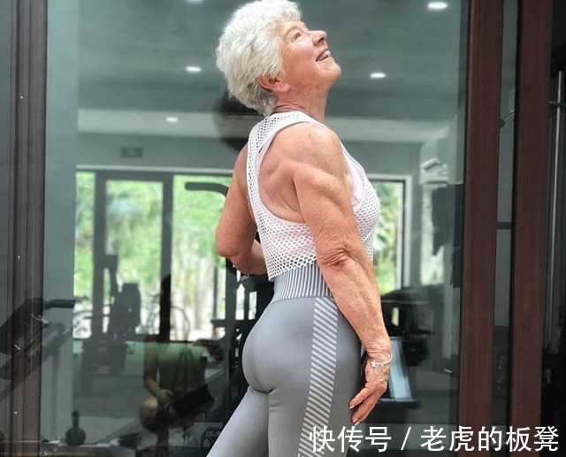 臀部|臀部肌肉松弛下垂如何解决?坚持这组动作,练出翘臀