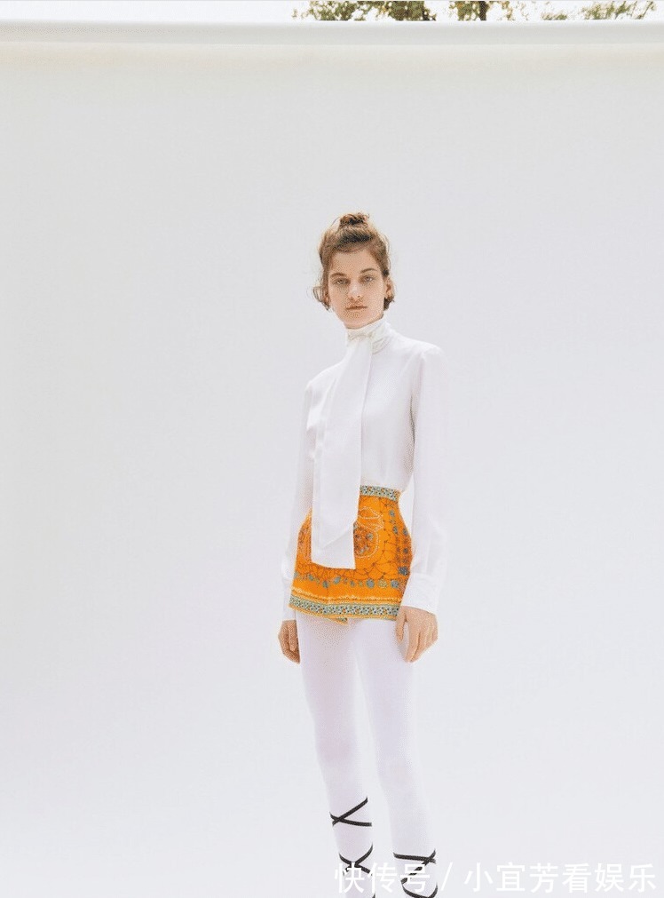 系带|要想穿搭显个子高,系带凉鞋少不了,这样搭配高级有气质