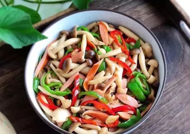 在家做美食给家人吃，既美味又增强抵抗力，老少兼顾，皆大欢喜