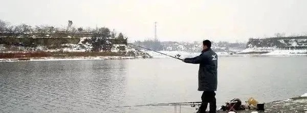 冬钓鲫鱼,只记“四个字”,钓1小时比一天多