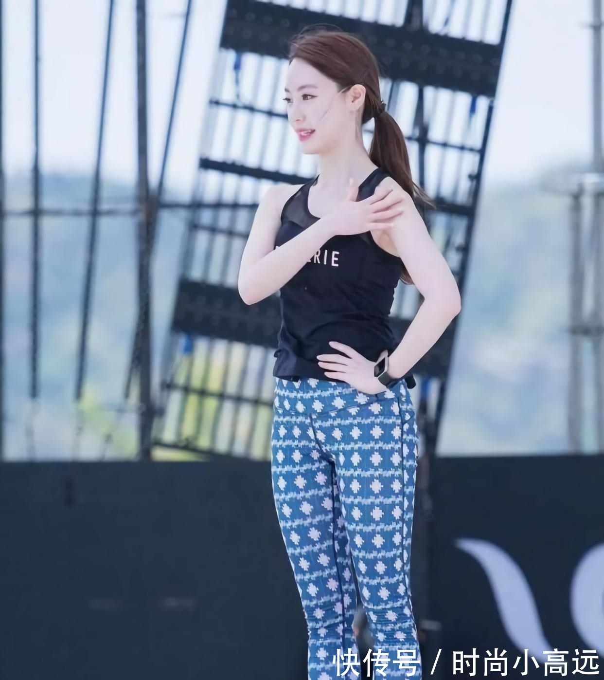 肌肤|贴身穿的瑜伽裤，怎样才能防止尴尬线呢？看看聪明人的选择