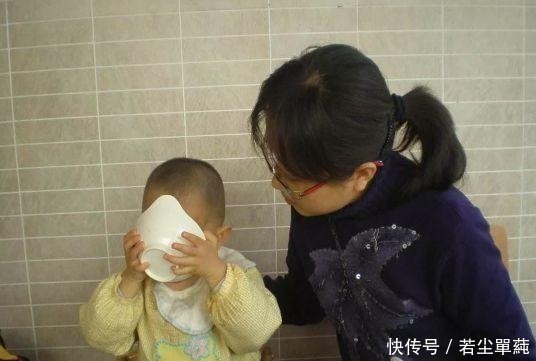积食|奶奶带娃3年,孩子从未积食,少吃2种饭,多做2事,强脾长大个!