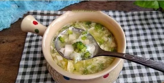 每次家里来客人，我就做这10道菜，有荤又有素，一上桌就被抢光！