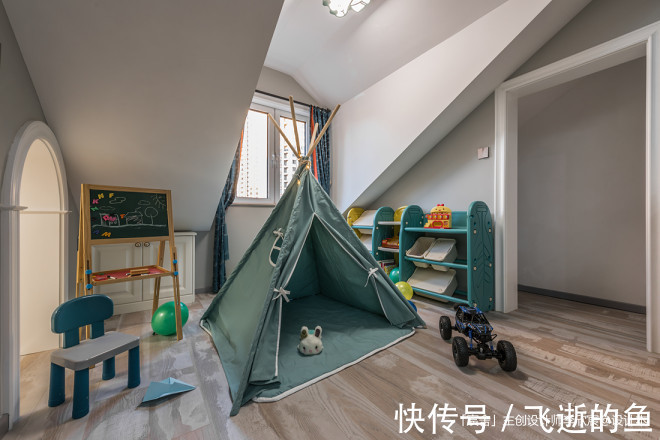 三无鸟窠|180平米顶楼带阁楼，摇身一变空中别墅