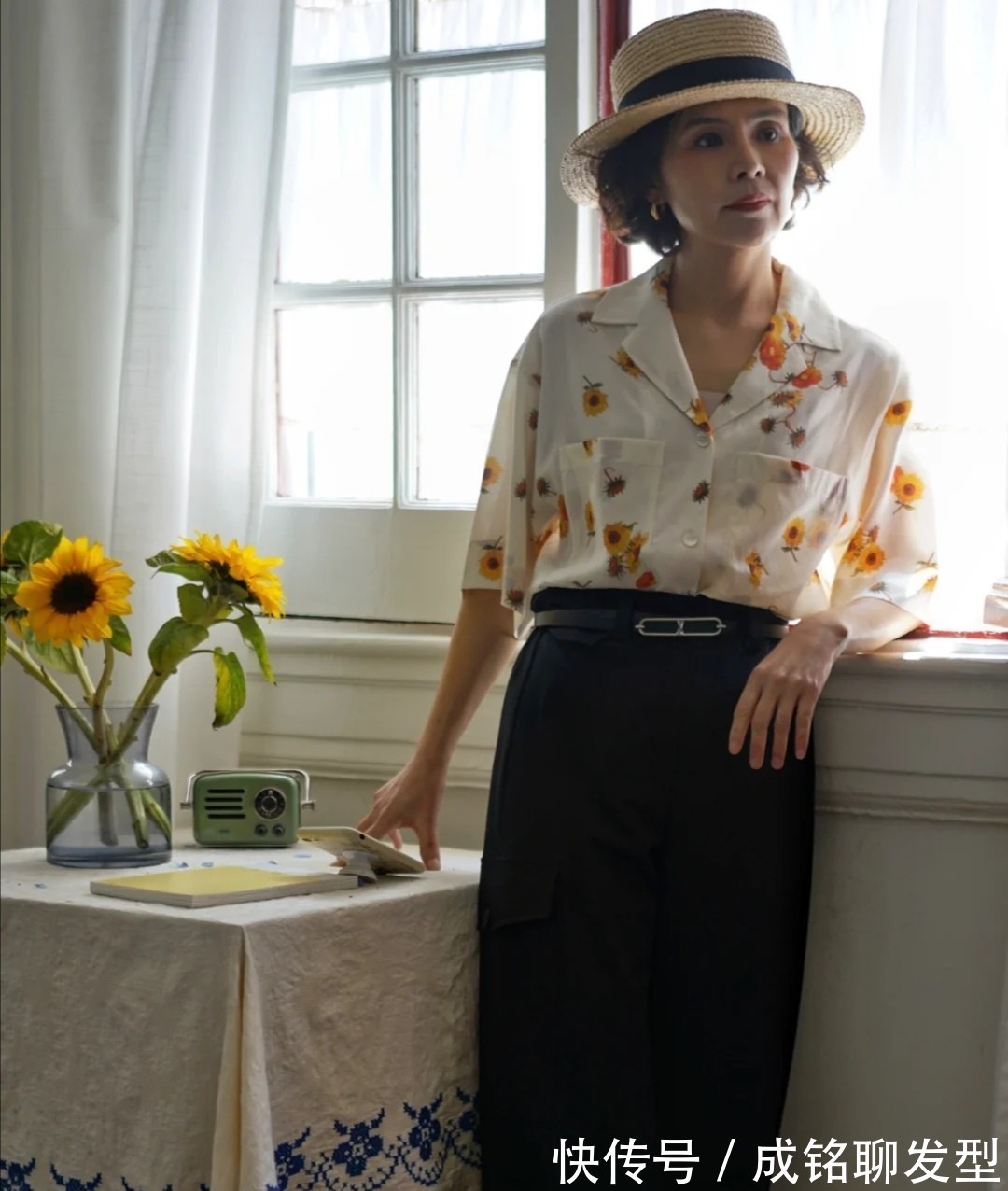 裤装|别再让妈妈穿得太老气,学这几对母女的时尚穿搭,减龄还不显老