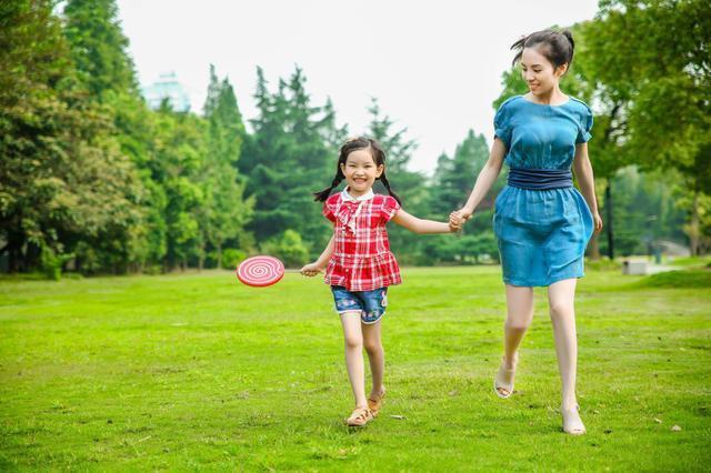 零花钱|儿子是建行，女儿是招行多数人都想错了，如今社会得反着来