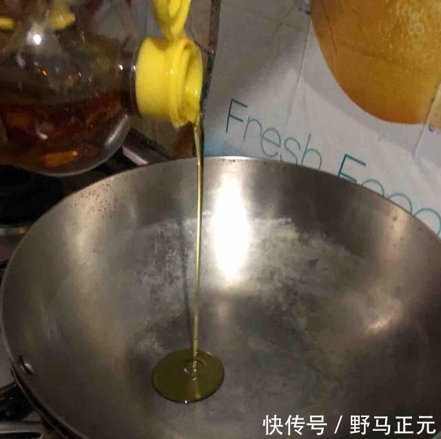 這道菜|這菜被稱(chēng)“頭號(hào)瀉藥”，口臭嚴(yán)重要經(jīng)常吃，便秘問(wèn)題也會(huì)悄悄溜掉