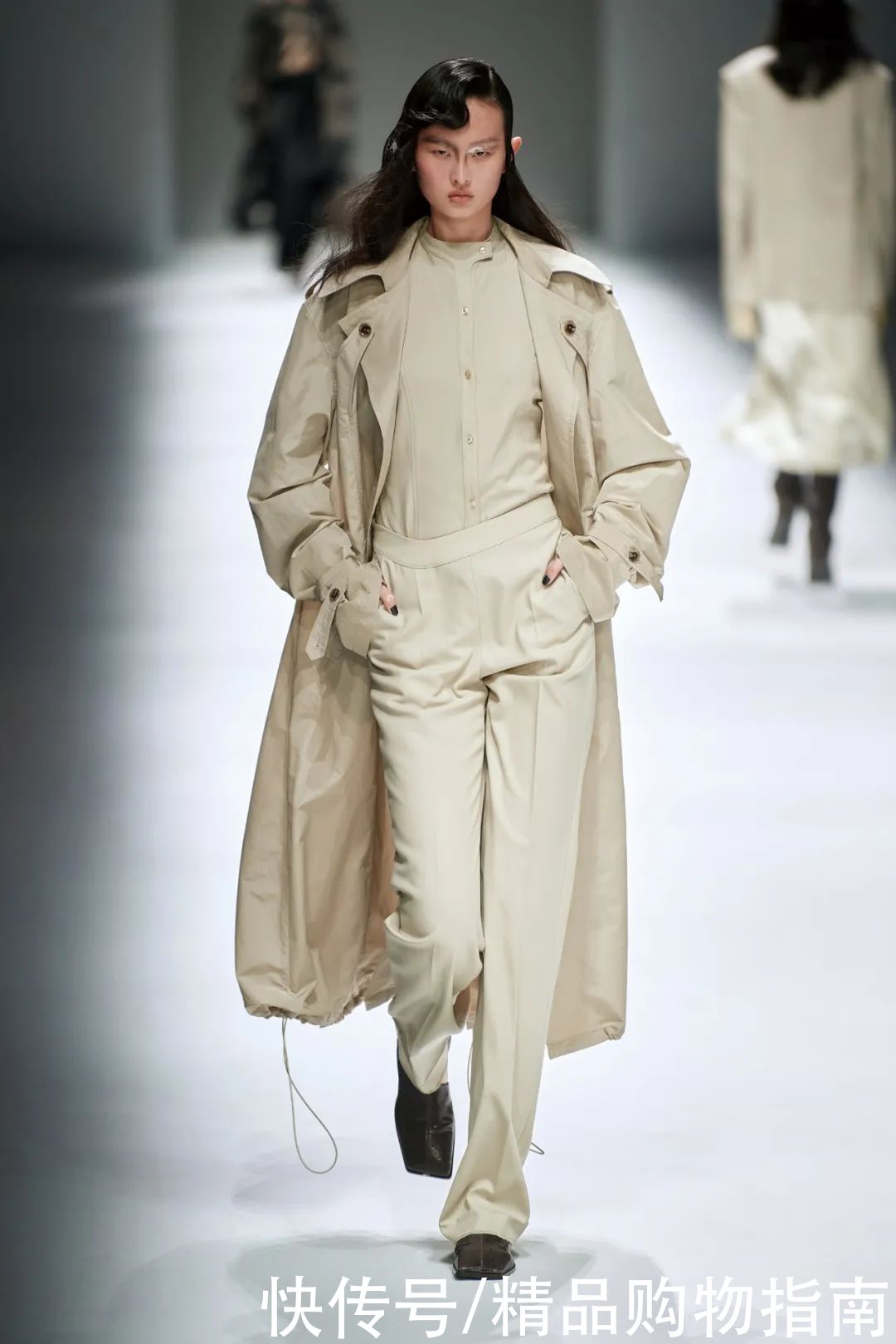 顶流们的阳谋，联手把国潮穿出圈