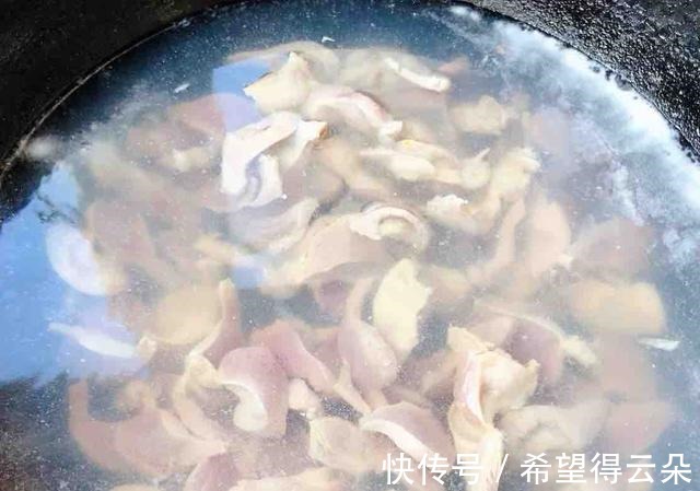 鸡肝|鸡身上“最值钱”的部位,卖鸡的都留着自己吃,一只鸡就一个!