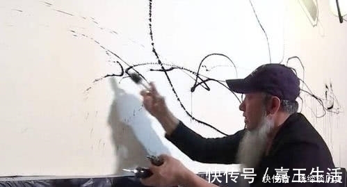 书法&外国美女书法在中国获奖,看了他的作品,专家:日后必成大器!