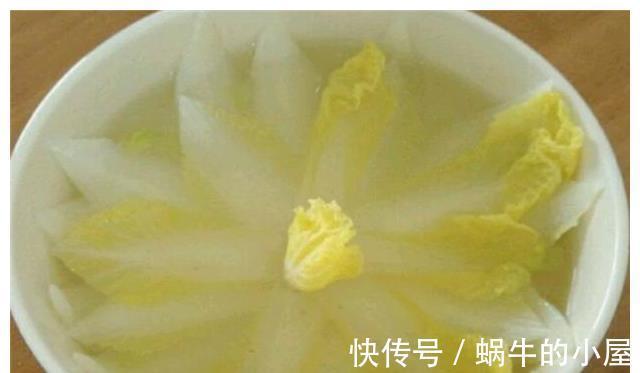 白菜|饭店几十一份的白菜“莲花”,成本也就几块钱,简单一学也会做!