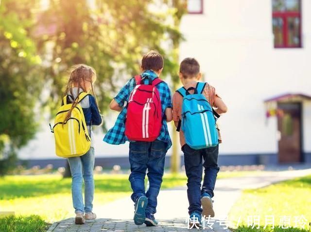 妈妈说|儿子被班长欺负,妈妈找到对方说了一段话,从此儿子再也不受欺负