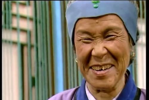 小姐们#刘姥姥的情商有多高?贾母一句话,她秒懂薛宝钗在贾府的位置