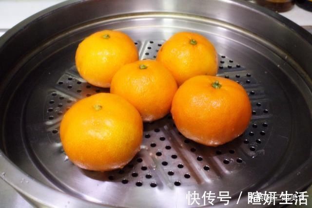 红枣水|把橘子放锅里蒸一蒸，真是太聪明了，用途花钱买不到，简单还实用