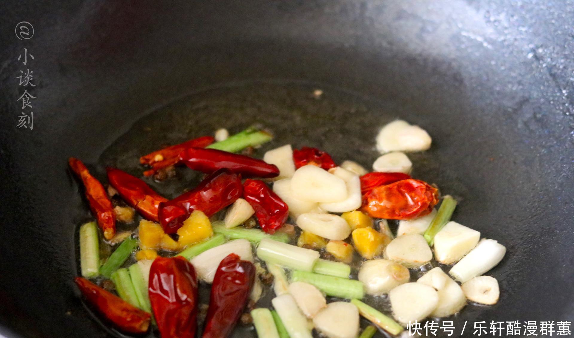 老辈人特爱的下酒菜，花生米只能排第二，此肉久炒不柴，越嚼越香