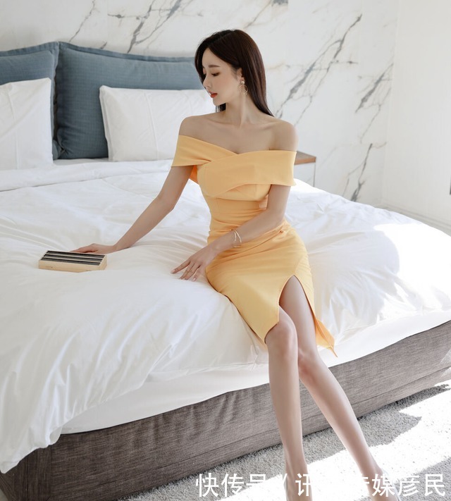 孙允珠时尚穿搭:柠檬浅黄交错搭肩斜纹连衣裙