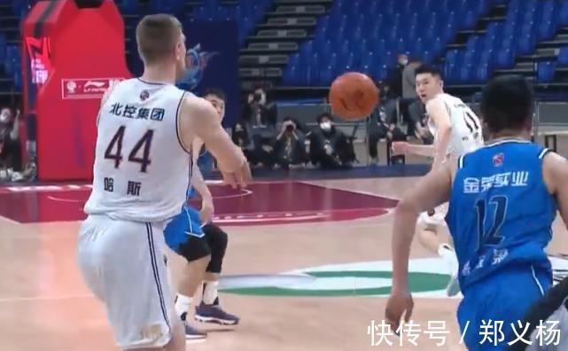 曼利|15分完敗!昔日總冠軍遭馬布里雙殺,外援8中0為水貨,季后賽懸了