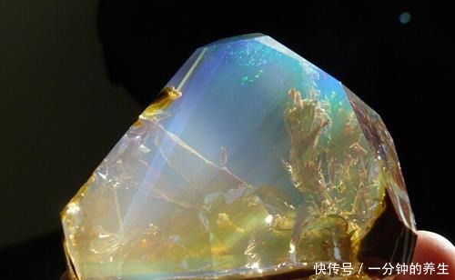 变色|欧泊——备受世人喜爱,可以变色的“神奇”宝石!