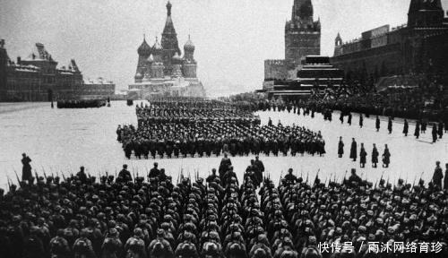 保卫|百万大军已经兵临城下,领袖仍坚持阅兵?时候才知道真是太英明