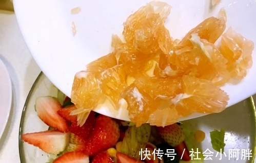 鲜虾|口味酸甜的蔬果沙拉，绿色又健康，减脂人群放心食用