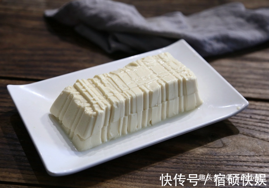 豆腐吃了几十年，第一次如此做，30年大厨亲授，太香了，只花5元