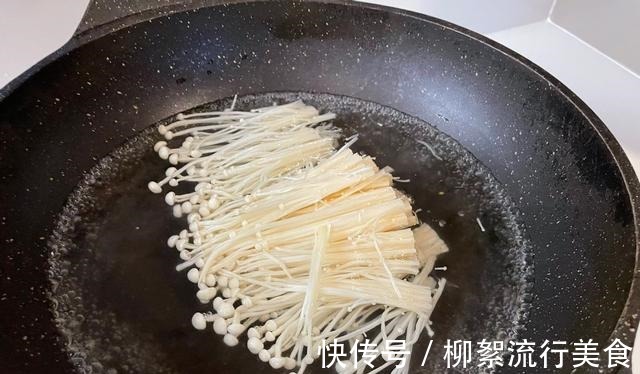 5分钟搞定，超下饭的金汤肥牛，不仅好吃，颜值还高！