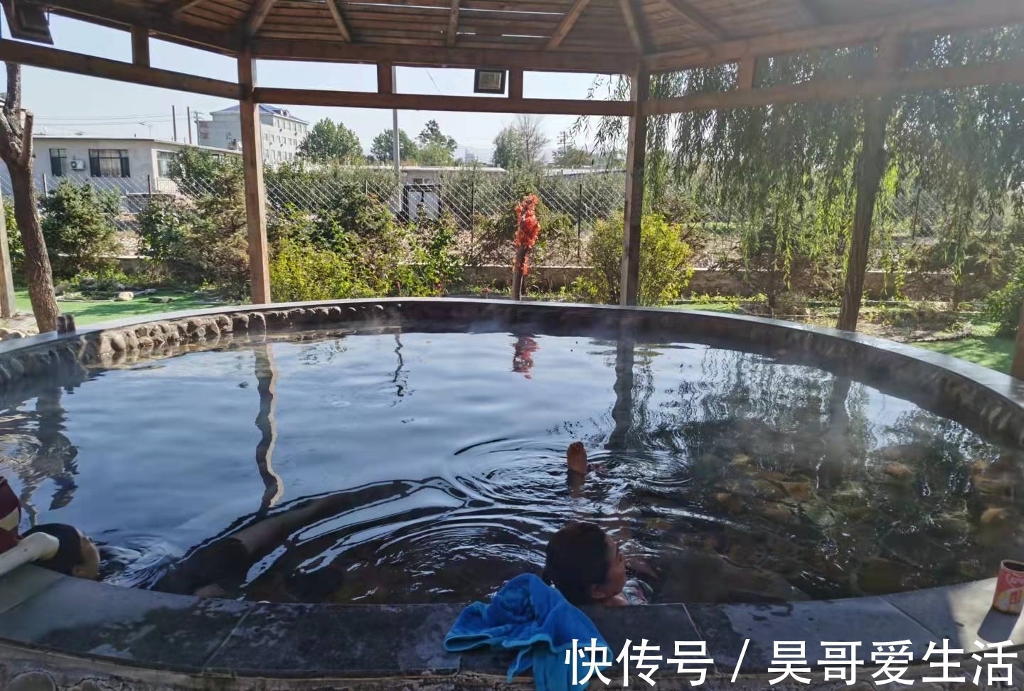 温泉|你知道吗？一个距你不远，享有地下温泉和淳朴民风的4A级旅游小镇