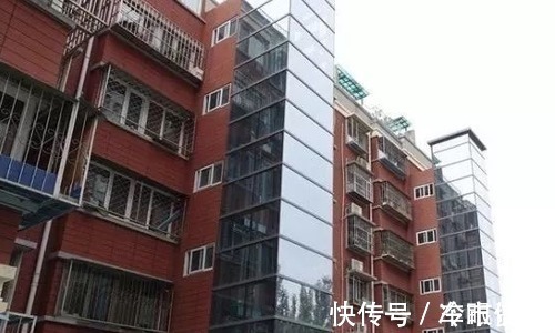 房地产商|旧改外装电梯实行,装完后高层却纷纷后悔:花钱给自己找麻烦