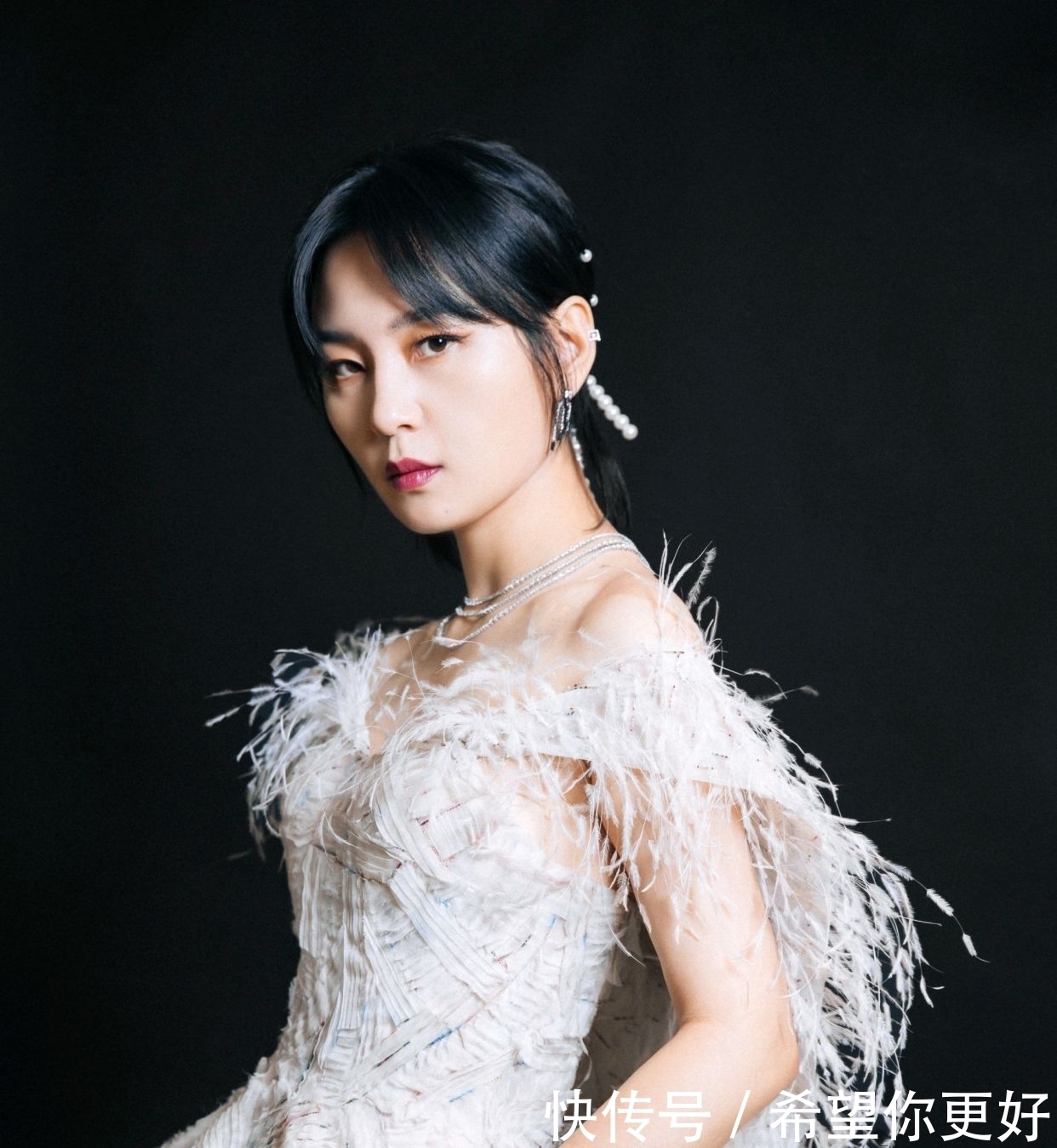 浪姐二总选开启,内娱首批“民选偶像”,周笔畅真的很能打